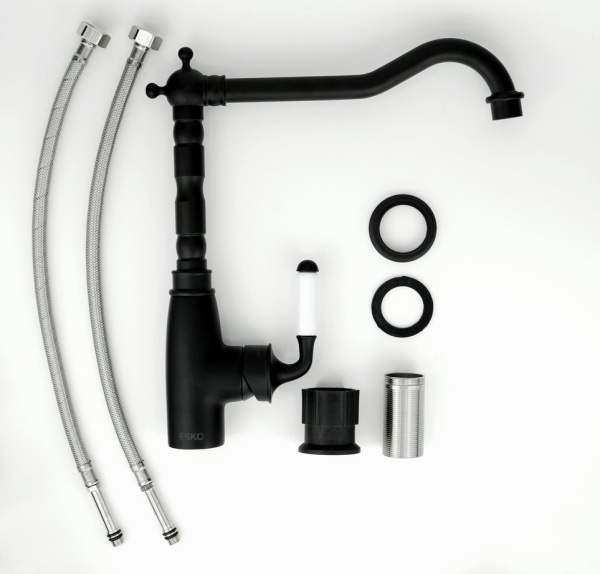 Смеситель для кухни Esko Florence FR 03 B черный матовый Смеситель для кухни Esko Florence FR 03 B черный матовый