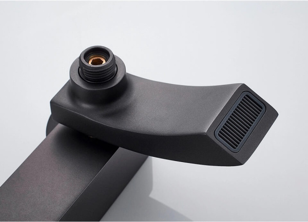 Смеситель для ванны с душем Accoona A63124AT графит матовый