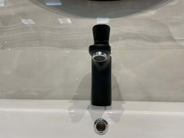 Смеситель для раковины Grohe Eurosmart Cosmopolitan 23327KW0 черный матовый